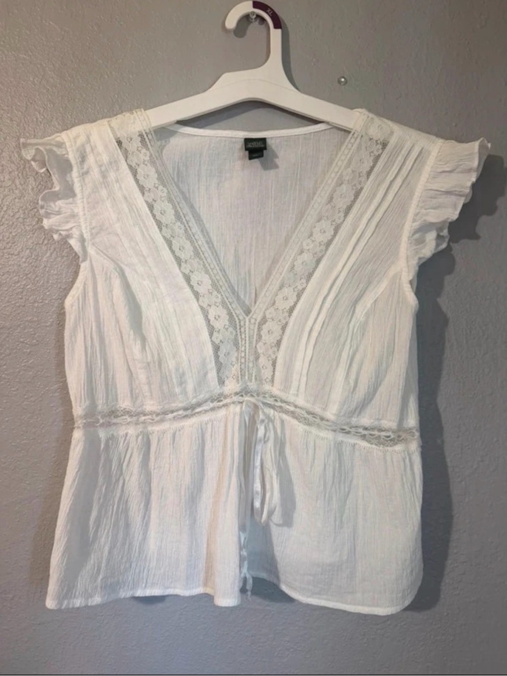 Apt. 9 White Lace-Trim V-Neck Tie-Front Blouse